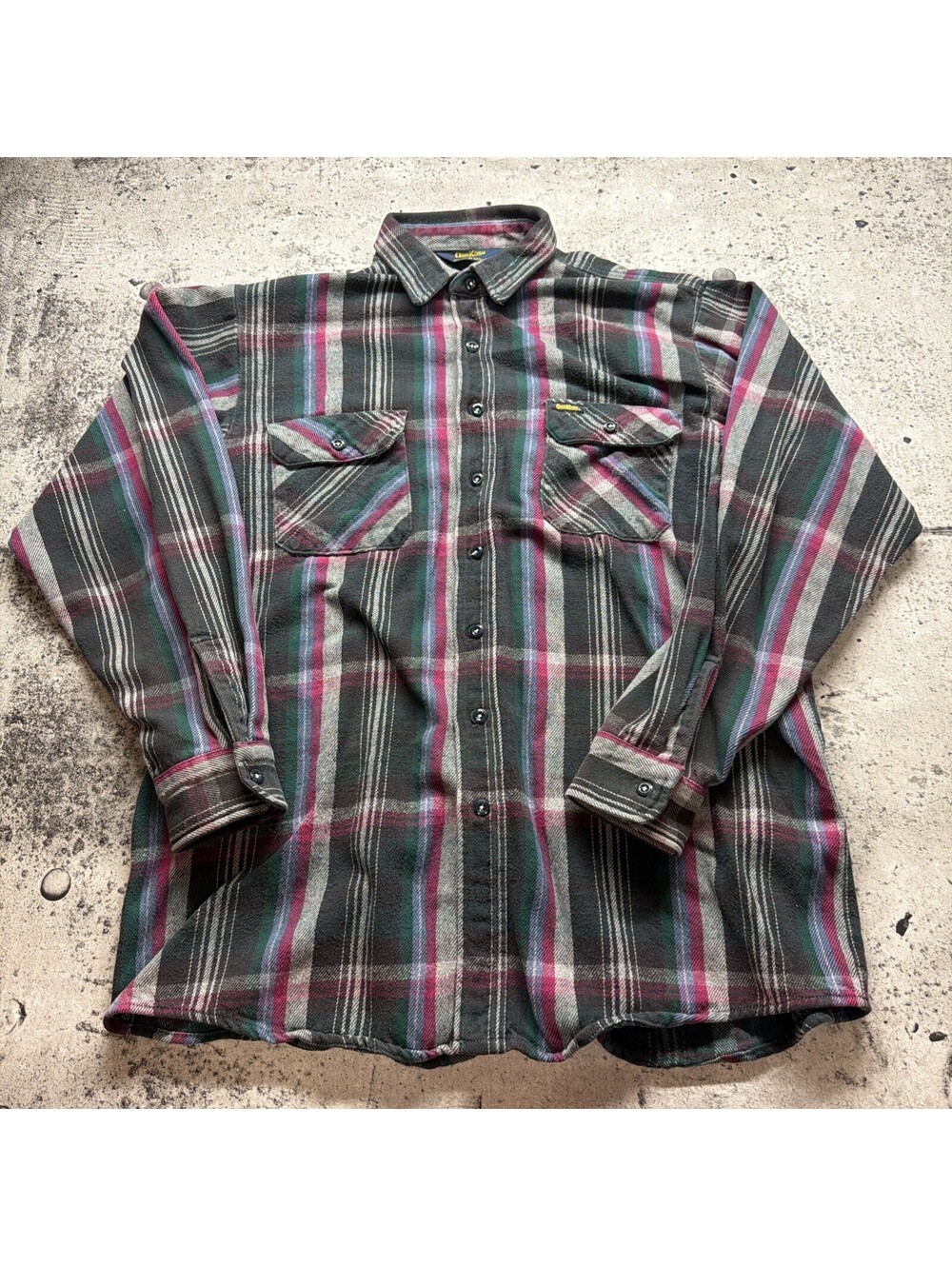 Vintage 90’s Osh Kosh Multi Color Cotton Men’s Plaid Button Up Flannel Size XL